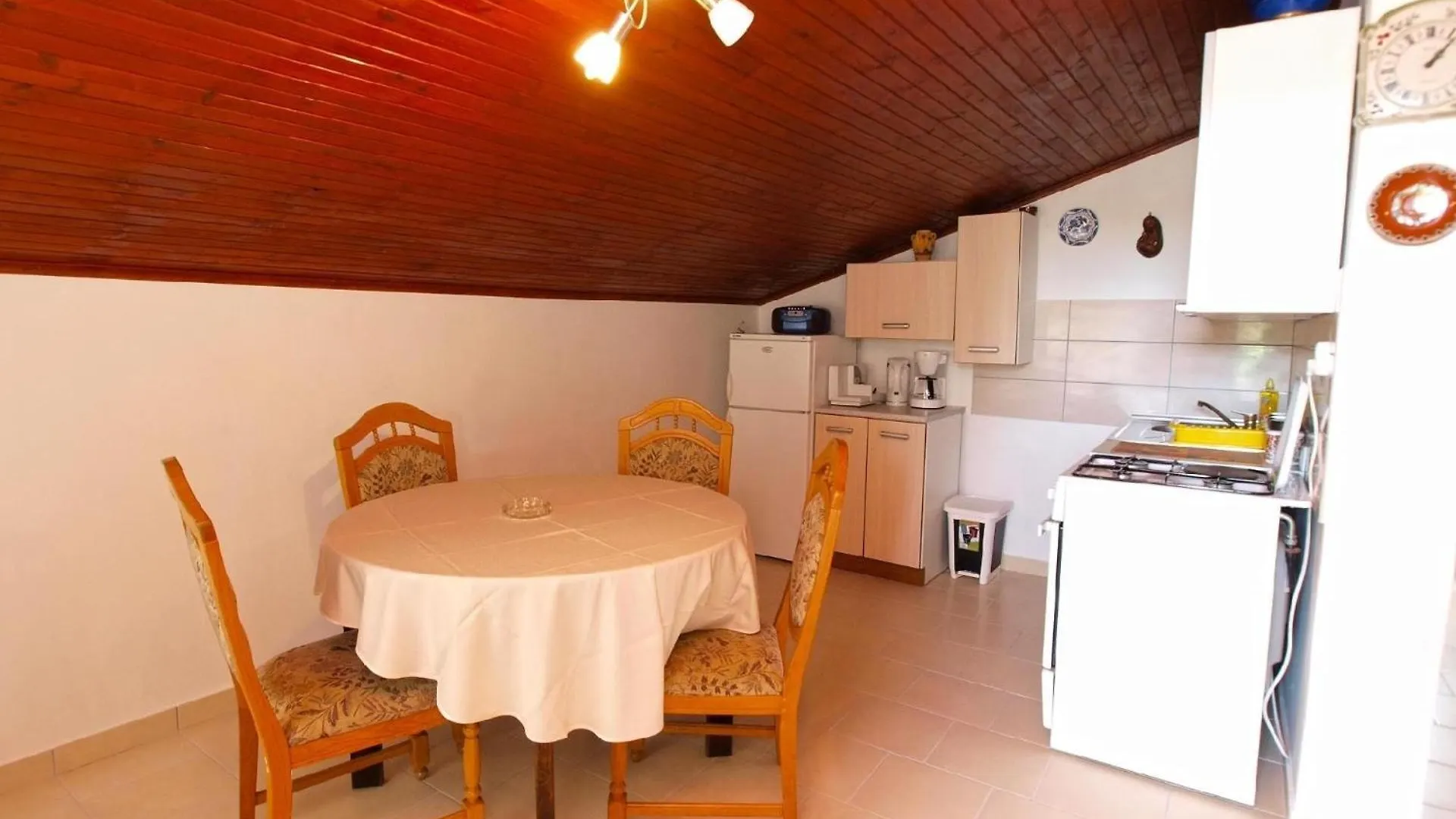 Apartment Ferienwohnung Fuer 3 Personen Ca 30 Qm In Banjole, Istrien Istrische Riviera